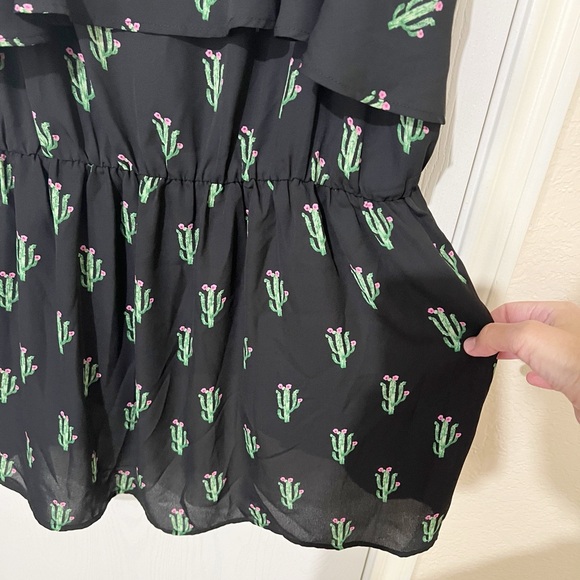 [Torrid] Chiffon Black Green Cactus Print Ruffle Babydoll Blouse Summer Beach 3X - Picture 7 of 12